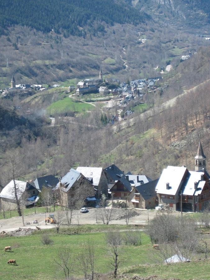 Casa De Piedra Con Encanto En El Bonito Pueblo De Bagergue Villa Kültér fotó