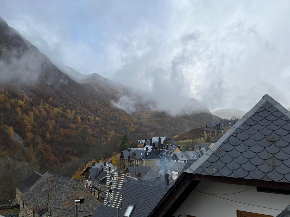 Casa De Piedra Con Encanto En El Bonito Pueblo De Bagergue Villa Kültér fotó