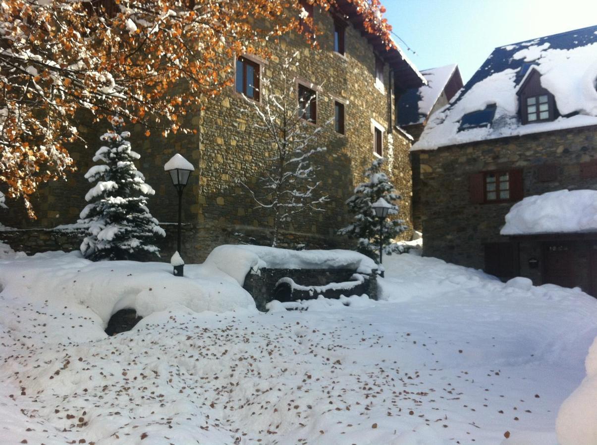 Casa De Piedra Con Encanto En El Bonito Pueblo De Bagergue Villa Kültér fotó