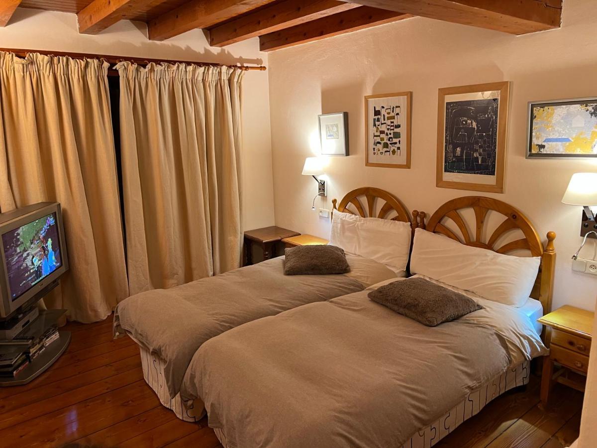 Casa De Piedra Con Encanto En El Bonito Pueblo De Bagergue Kültér fotó